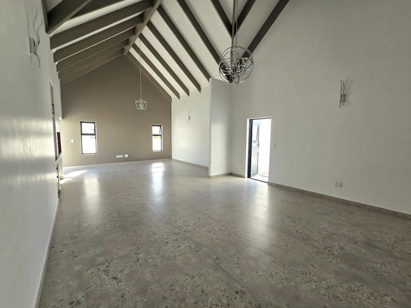3 Bedroom Property for Sale in Britannia Bay Western Cape
